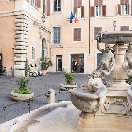 Plum Guide - Naive Neon  Rome